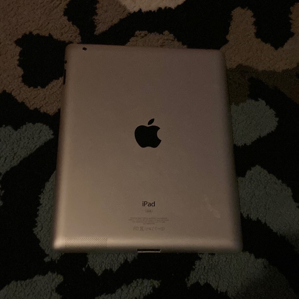 Apple ipad.